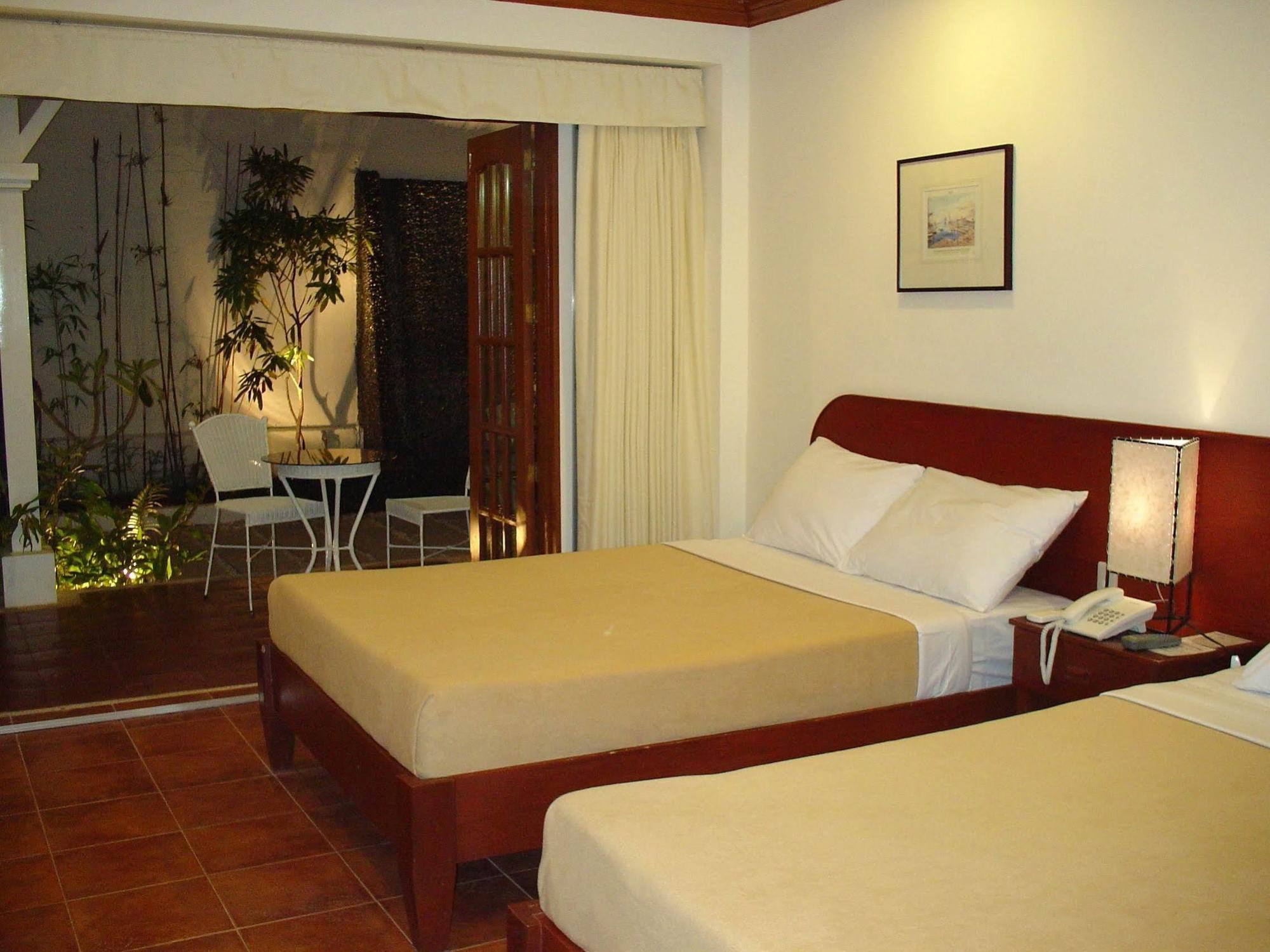 Hey Jude Resort Hotel Balabag  Luaran gambar